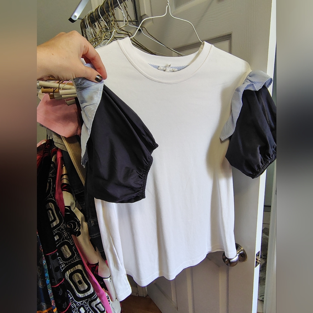 Joh White Tee with Black Puff Sleeves